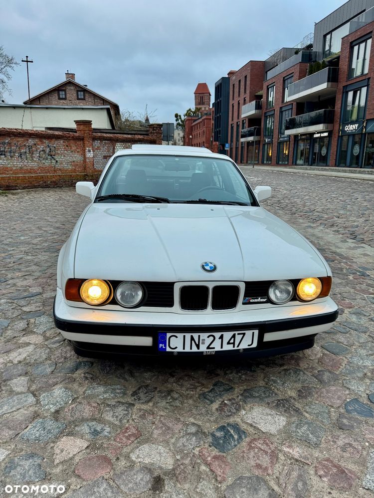 BMW Seria 5 520i - 10