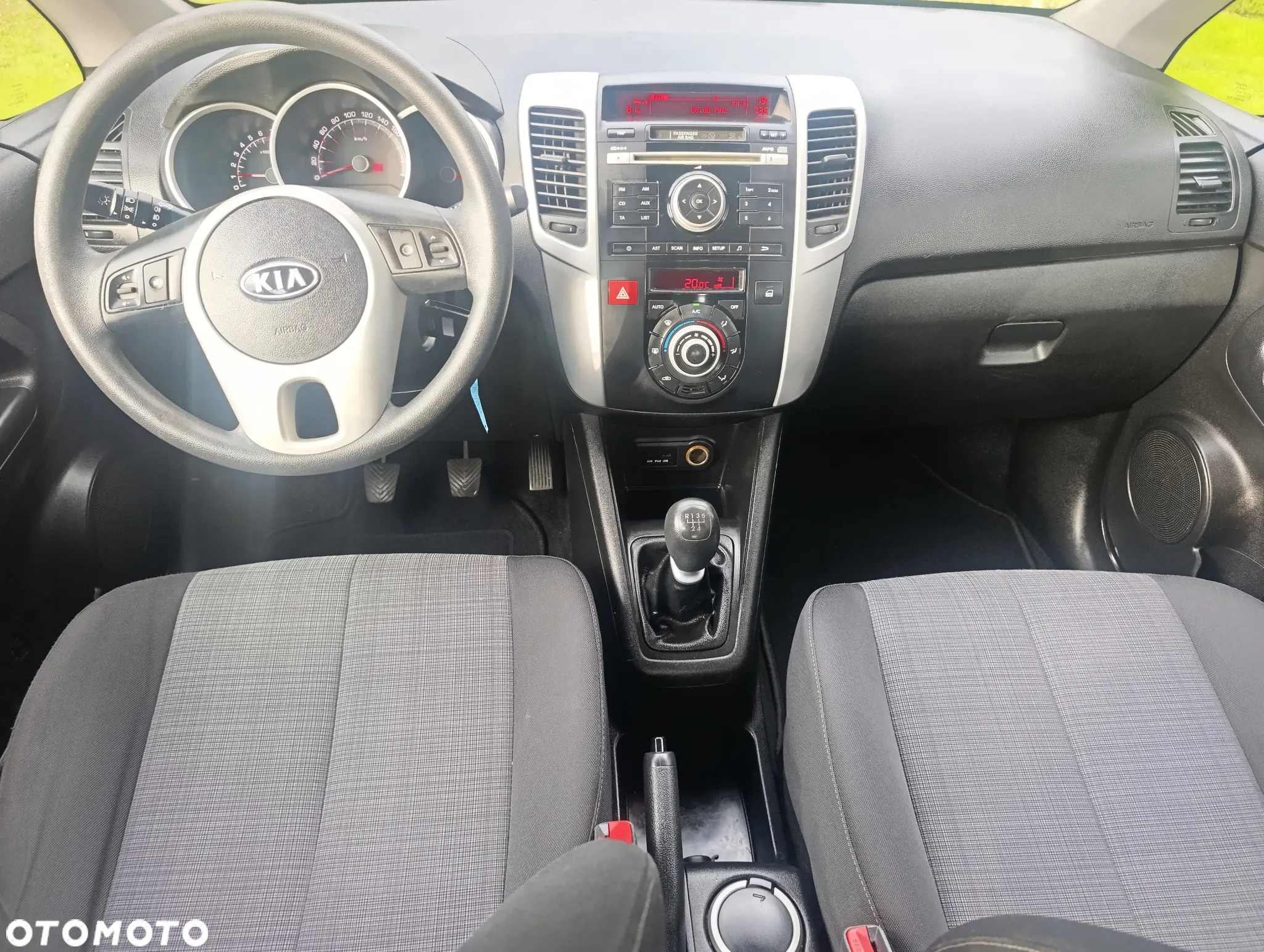 Kia Venga 1.4 CVVT Business Line - 13