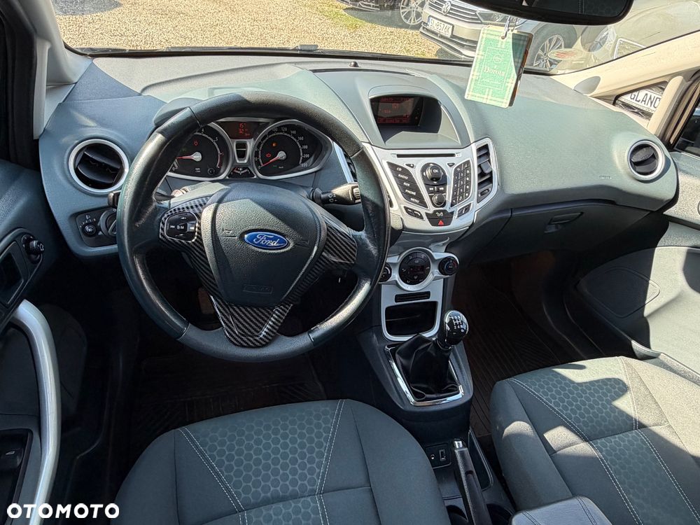 Ford Fiesta 1.25 Titanium - 19