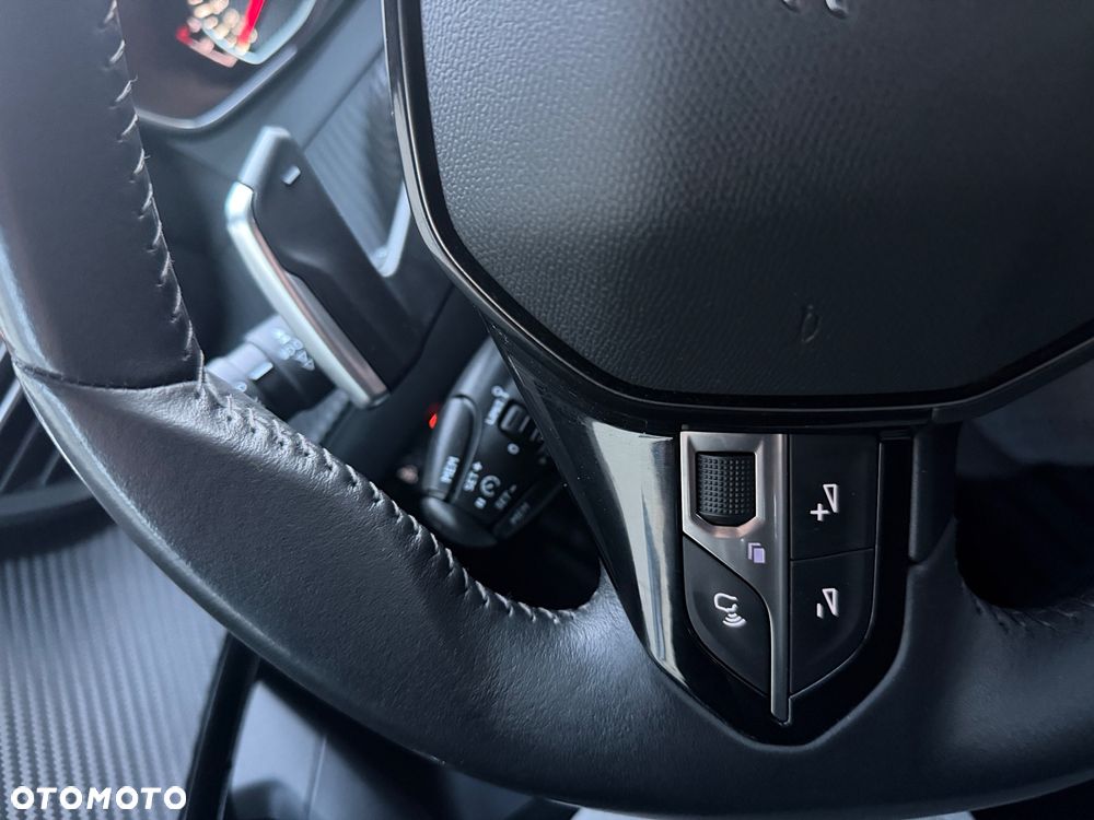 Peugeot 2008 PureTech 130 EAT8 Active - 39