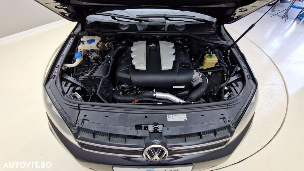 Volkswagen Touareg 3.0 V6 TDI BMT - 21