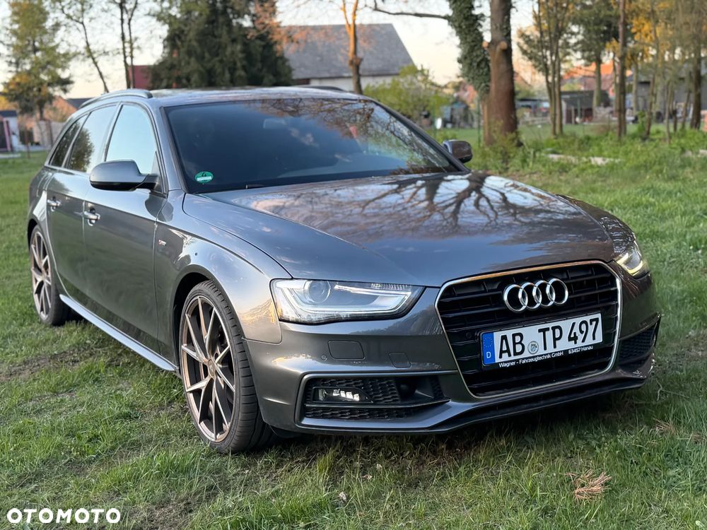 Audi A4 Avant 2.0 TDI DPF clean diesel quattro S tronic S line Sportpaket - 22