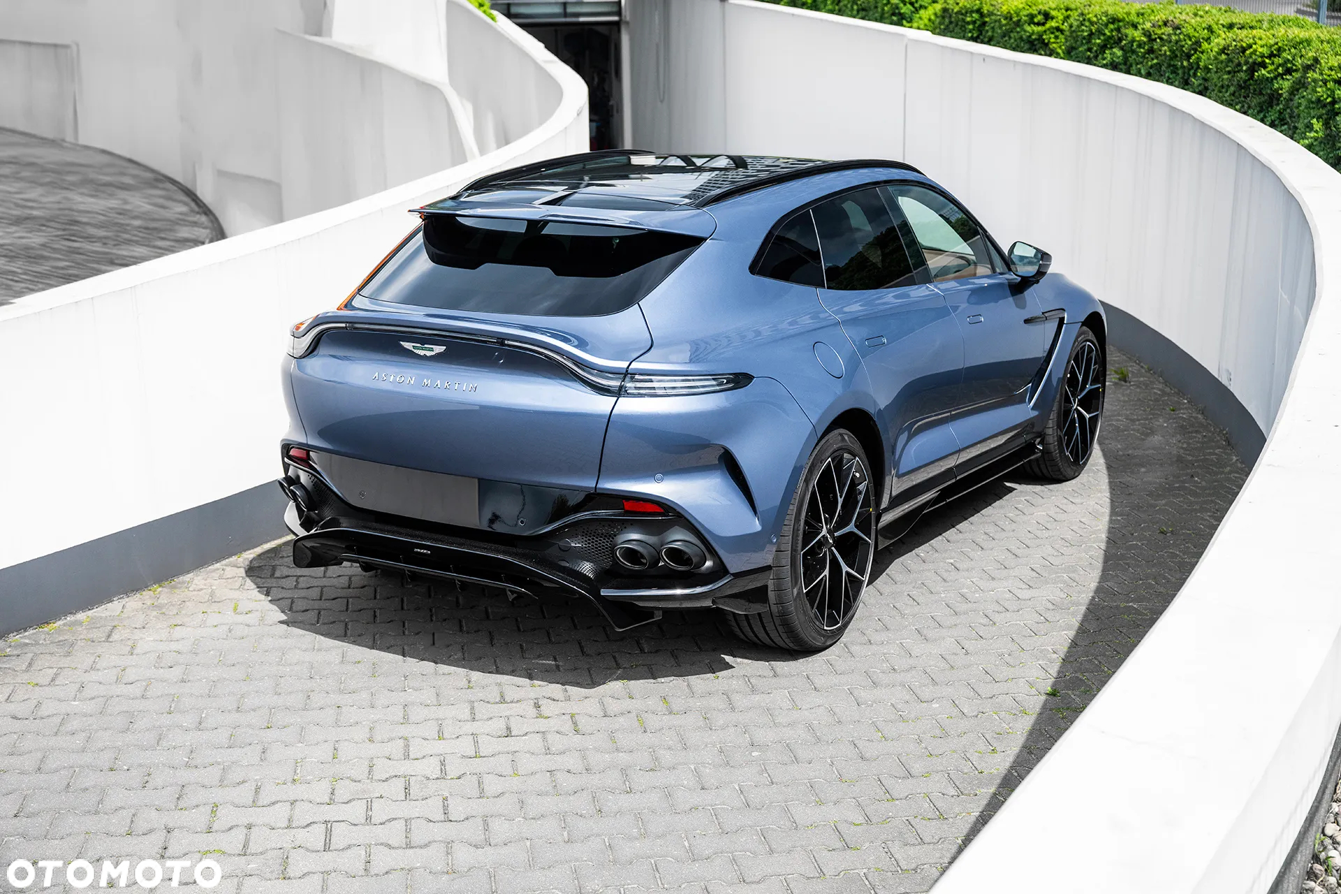 Aston Martin DBX707 - 4