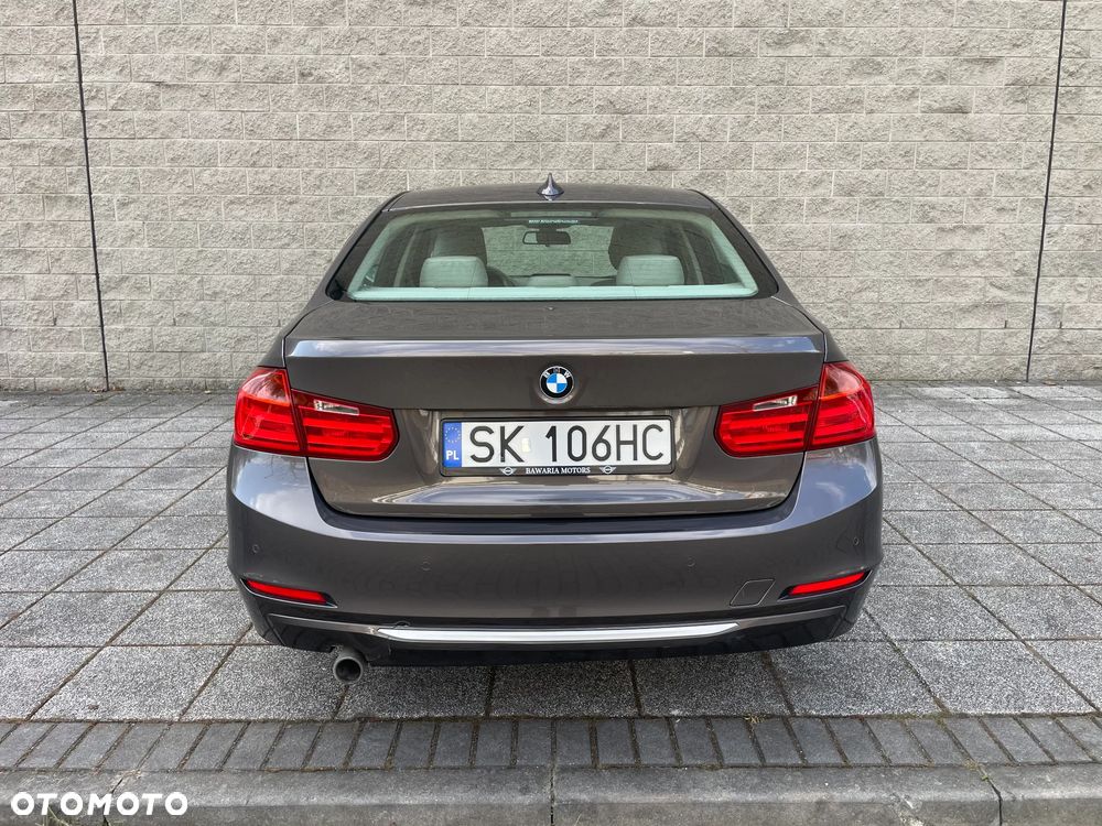 BMW Seria 3 320d Efficient Dynamics Edition Luxury Line - 4