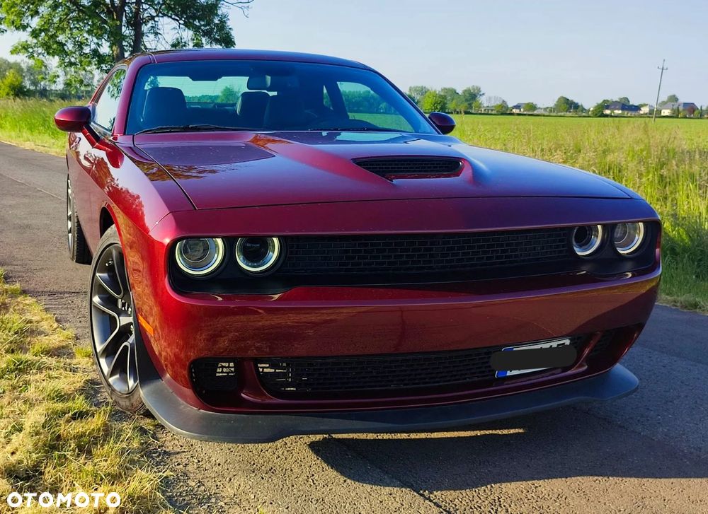 Dodge Challenger - 4