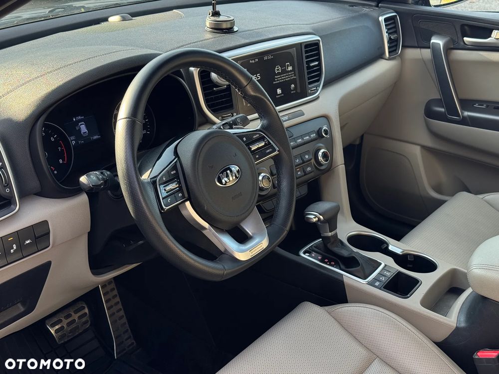 Kia Sportage - 10