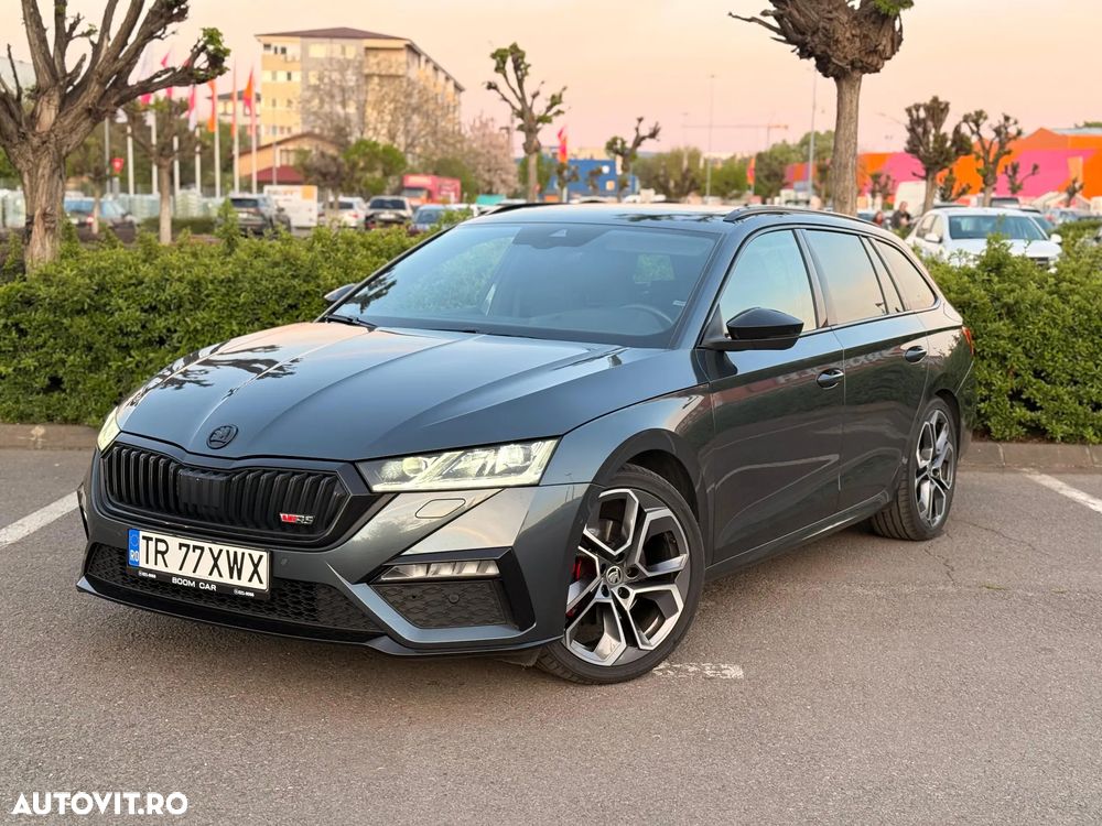 Skoda Octavia 2.0 TDI DSG RS Plus - 1