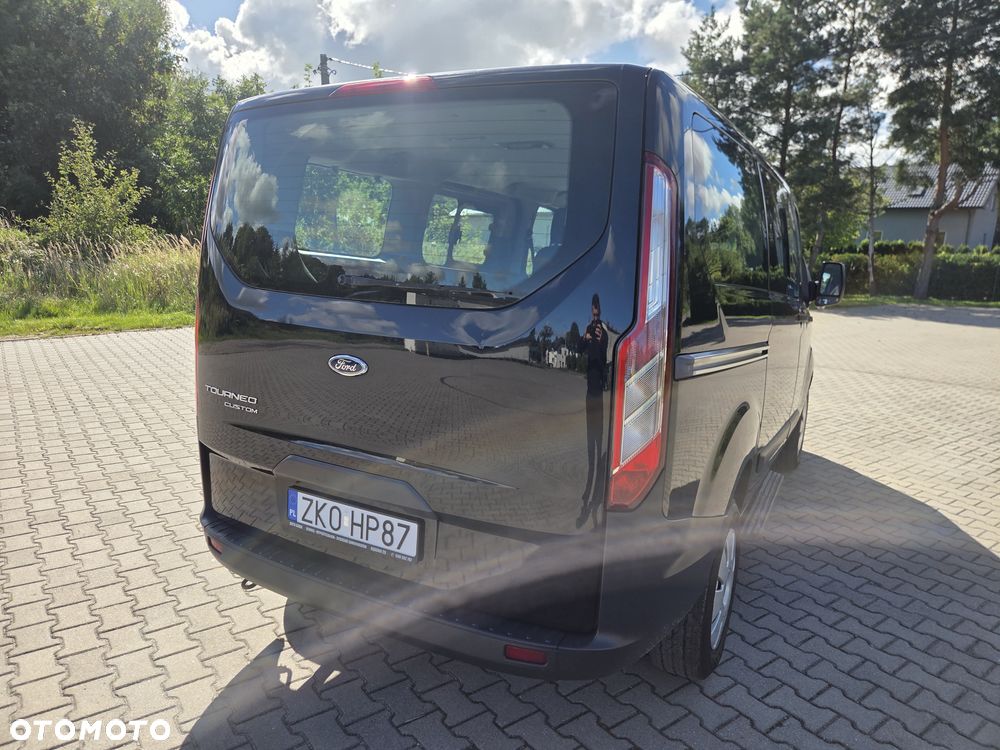 Ford Tourneo Custom - 3