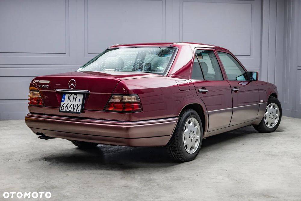 Mercedes-Benz Klasa E - 3