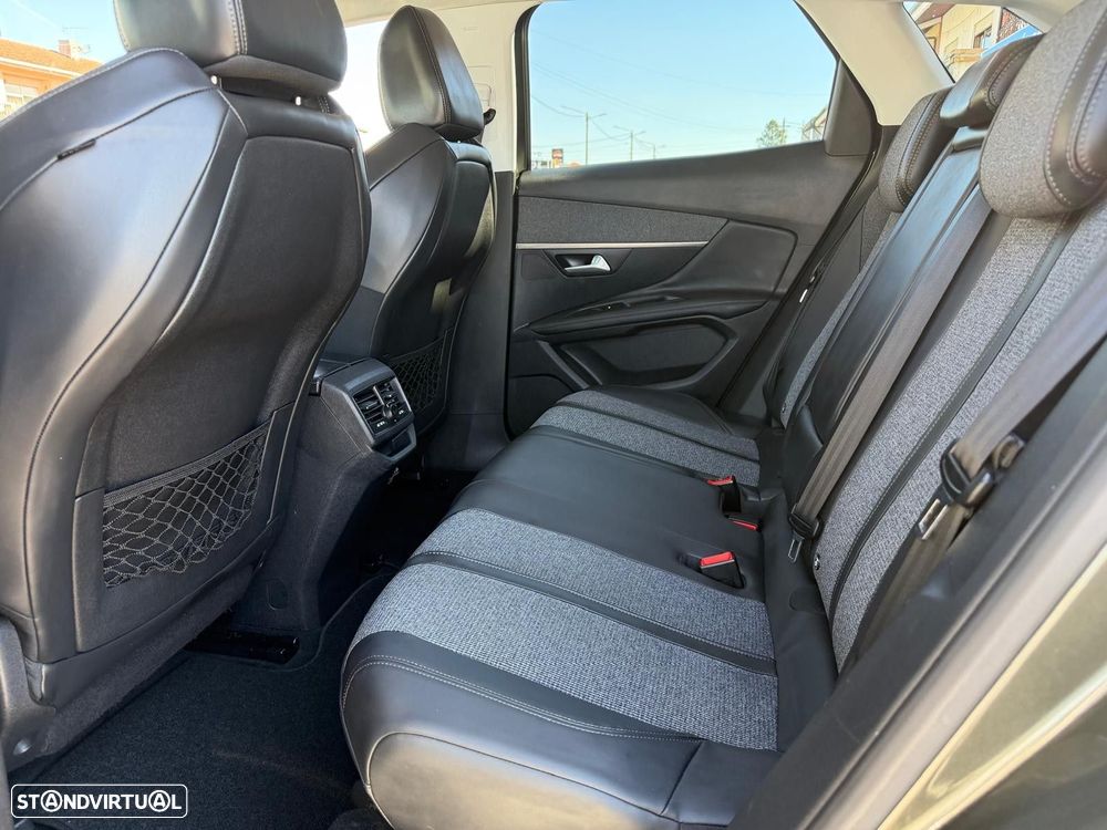 Peugeot 3008 1.5 BlueHDi Allure - 10