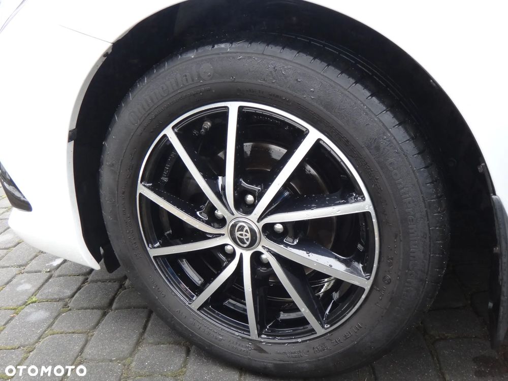 Toyota Auris - 17