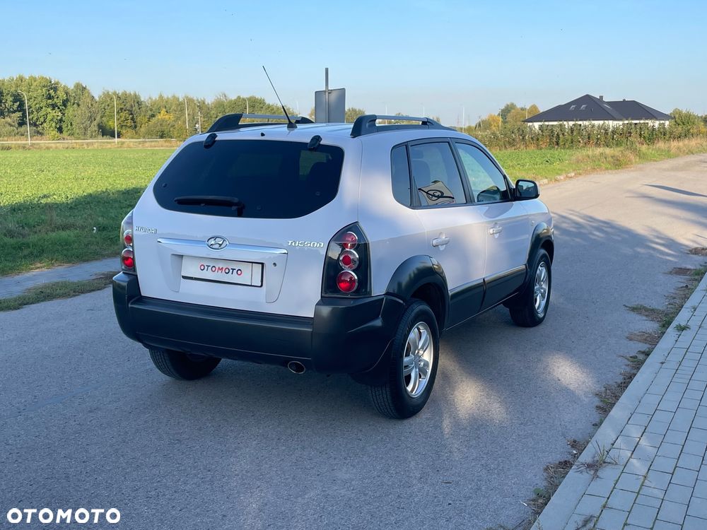 Hyundai Tucson 2.0 2WD GLS Style - 31