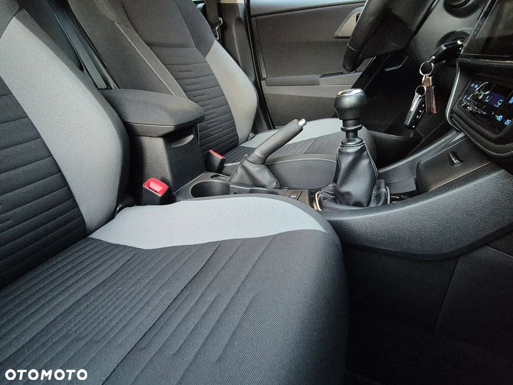 Toyota Auris - 30
