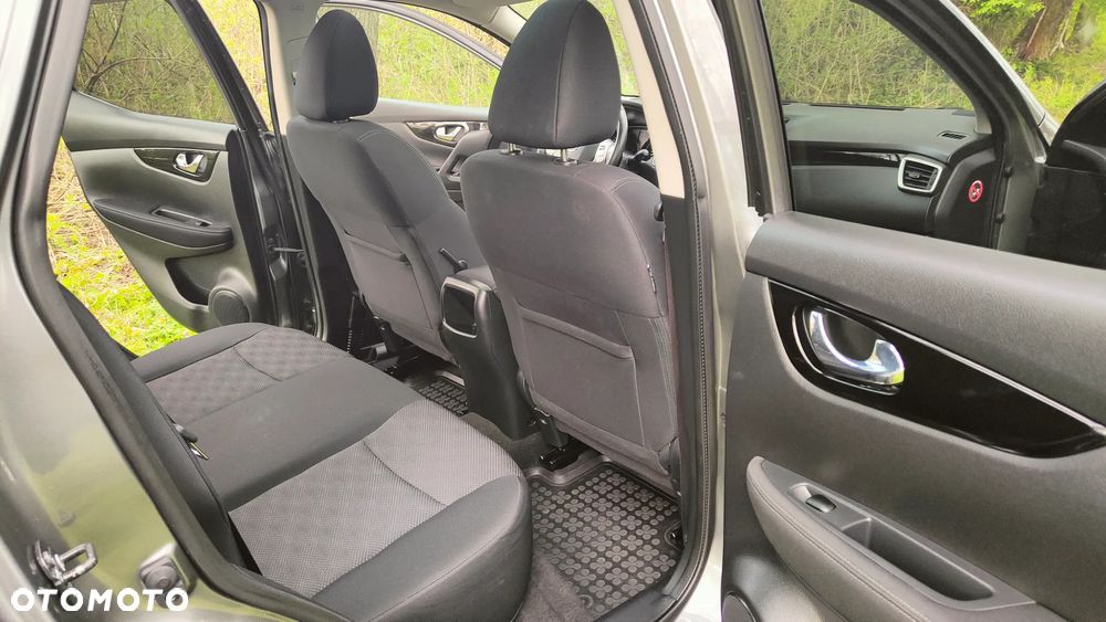 Nissan Qashqai 1.6 DCi Xtronic N-Connecta - 18