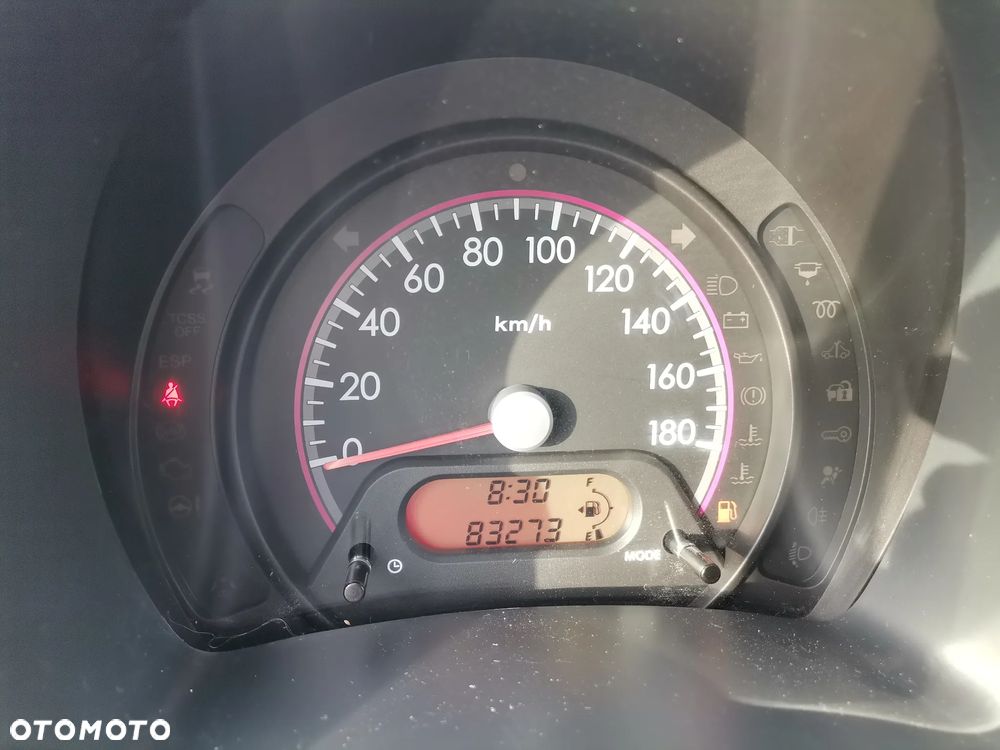 Nissan Pixo 1.0 acenta - 11