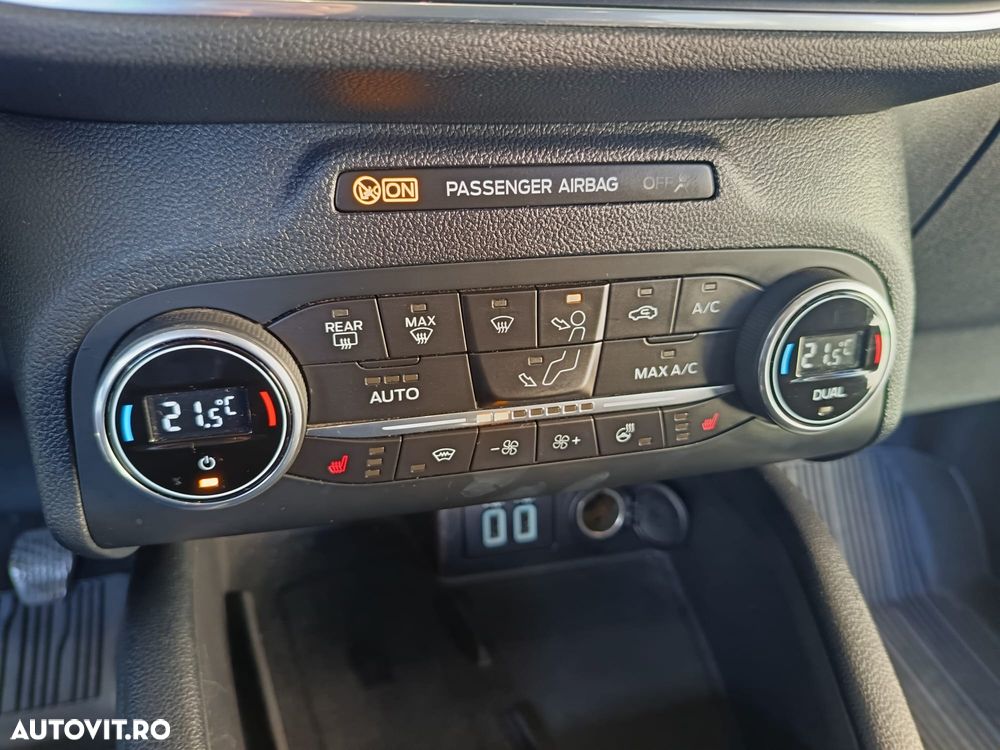 Ford Kuga 1.5 EcoBoost 2WD Titanium - 14