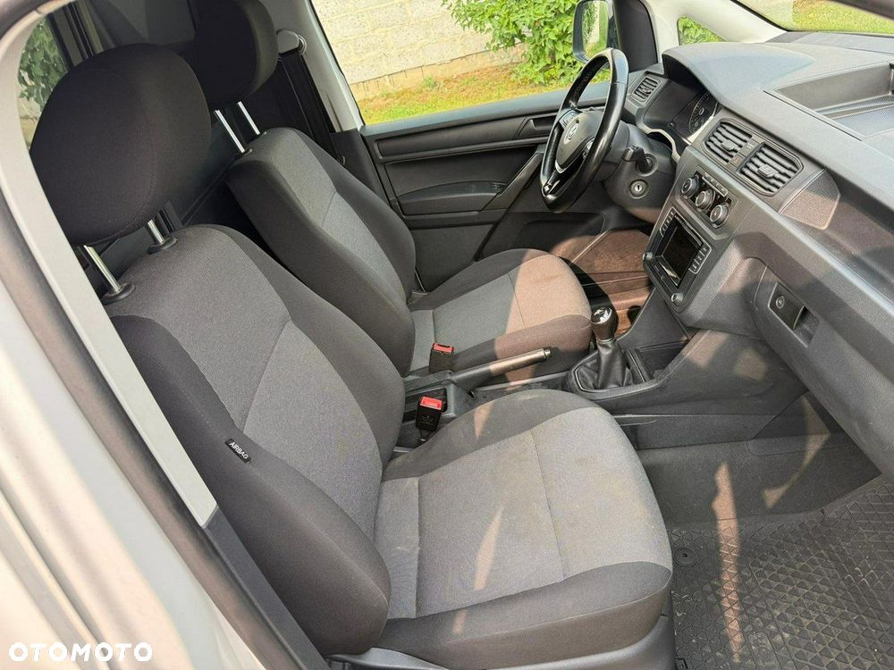 Volkswagen Caddy - 10