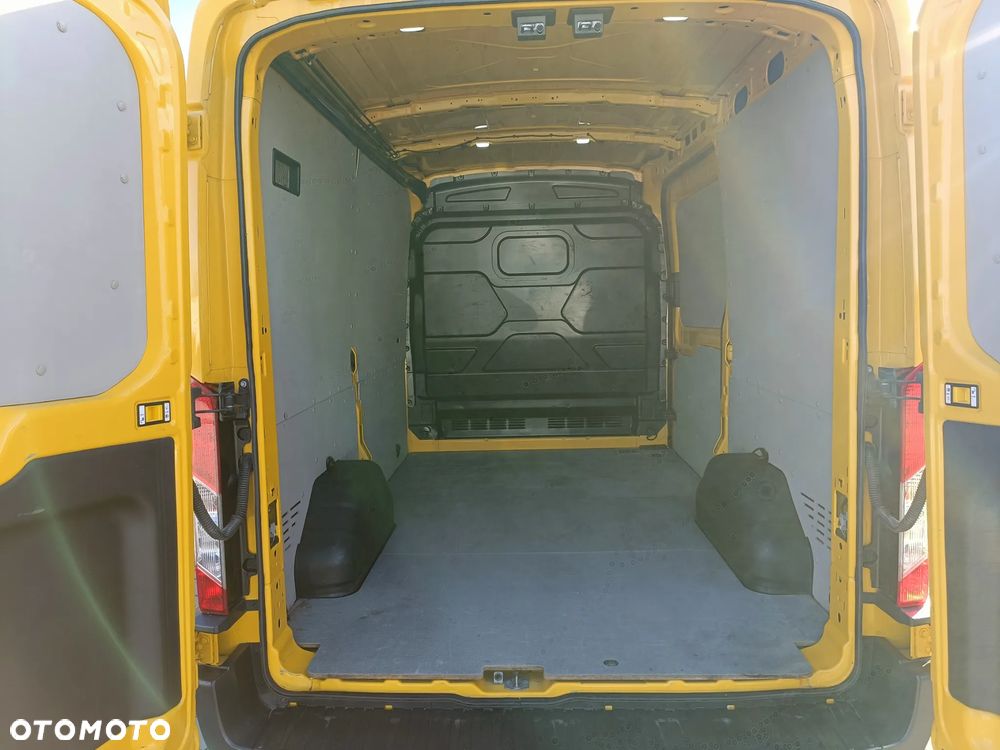 Ford Transit - 16