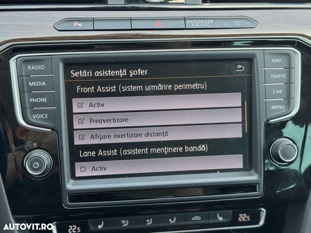 Volkswagen Passat - 17
