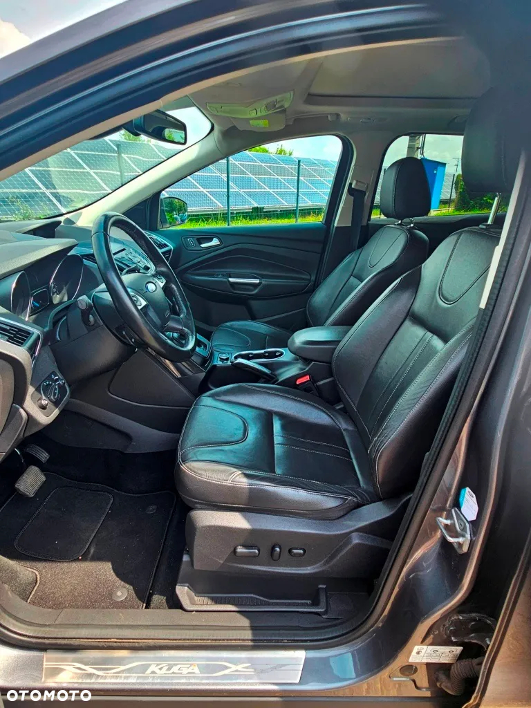 Ford Kuga 2.0 TDCi 4x4 Titanium - 14