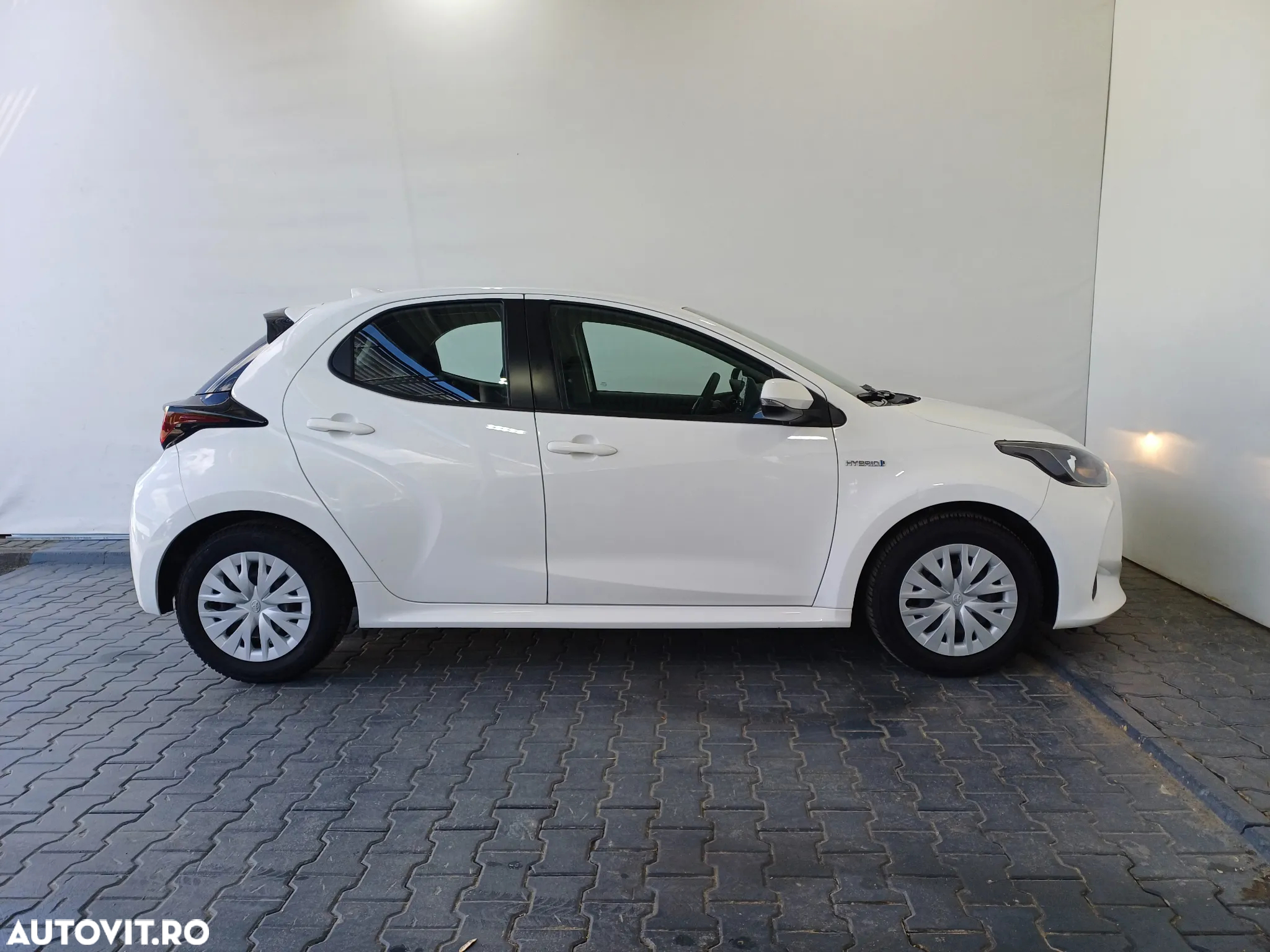 Toyota Yaris 1.5 VVT-i HSD Active - 27