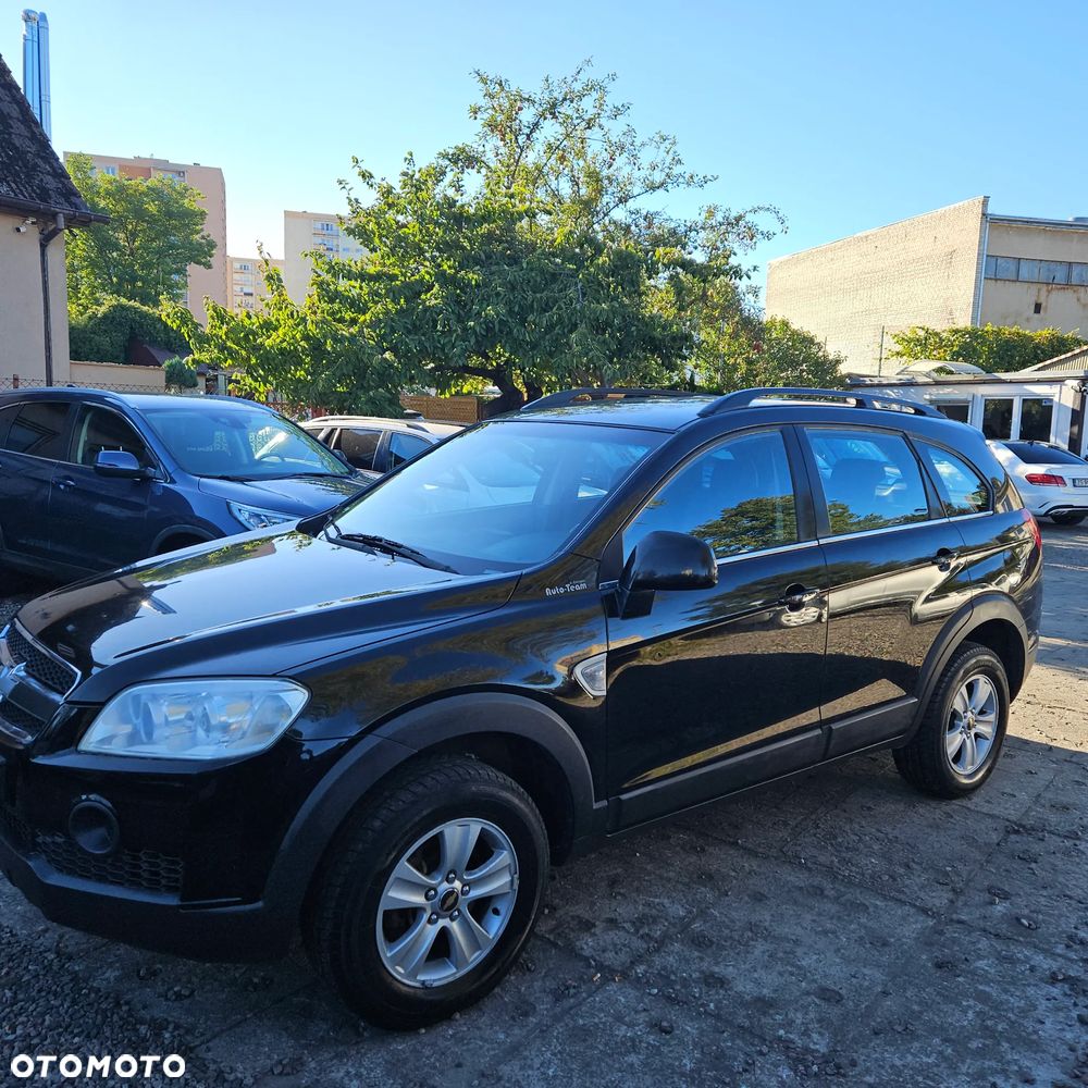 Chevrolet Captiva 2.4 LS 5os - 4