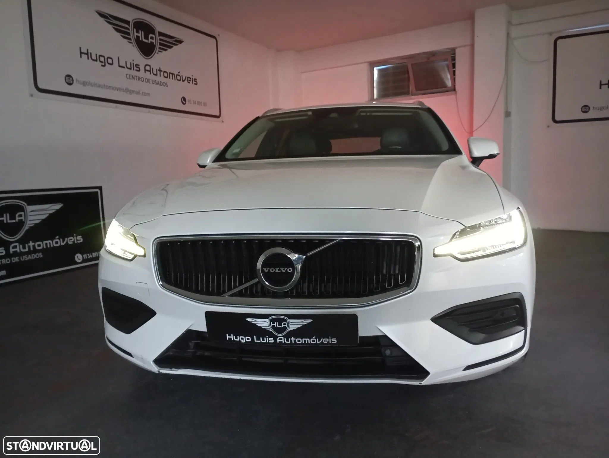 Volvo V60 2.0 D3 Momentum Geartronic - 27