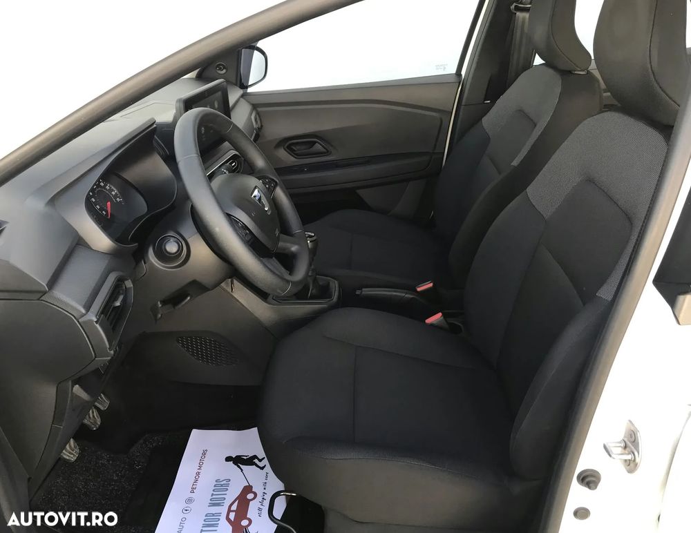 Dacia Sandero TCe 90 Essential - 14