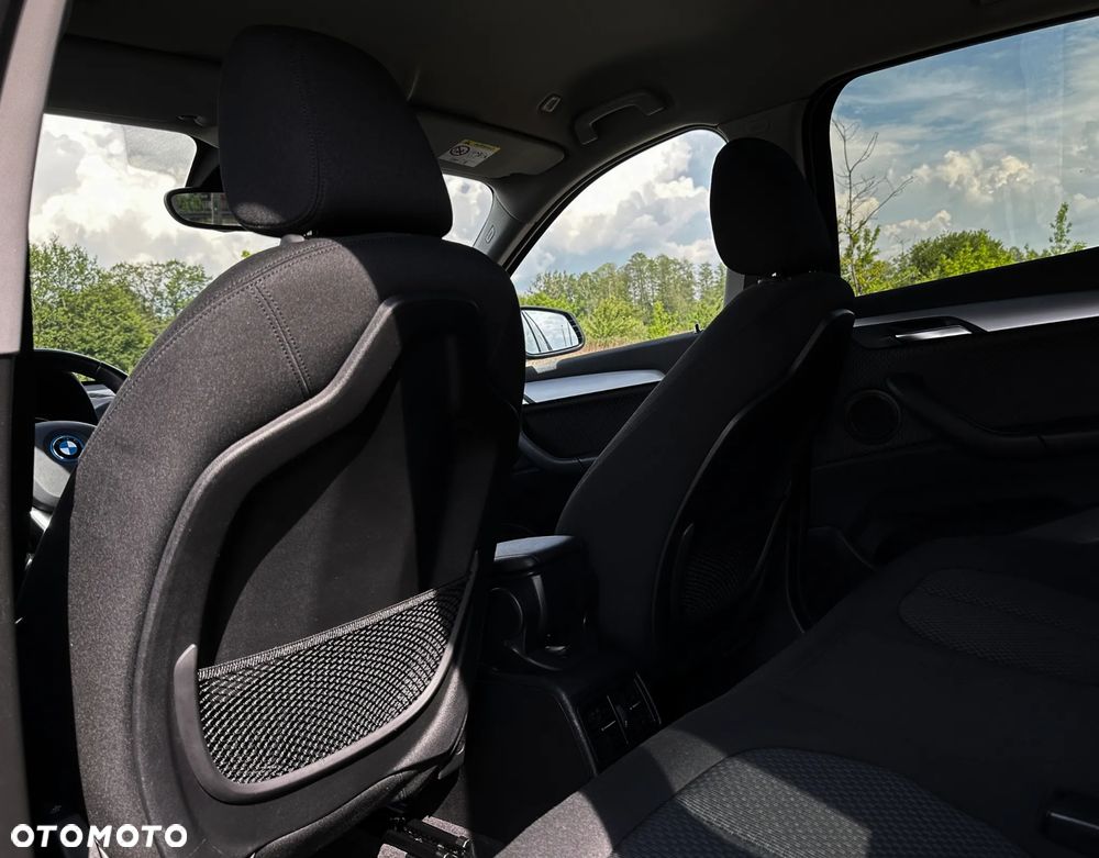 BMW X1 xDrive25e Sport Line - 34