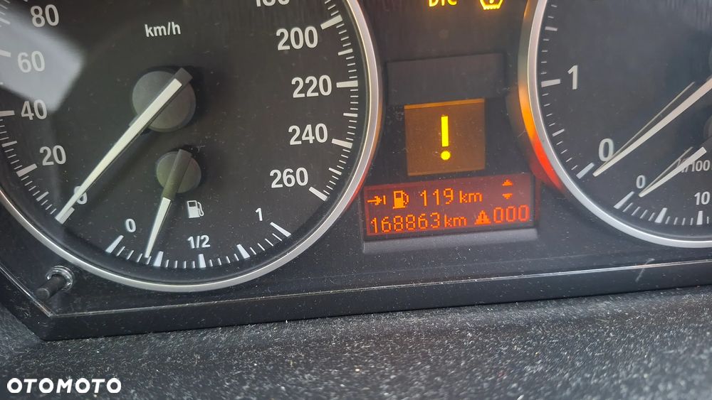 BMW Seria 3 318i - 8