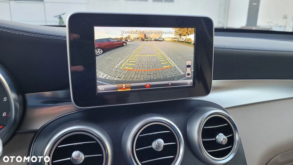 Mercedes-Benz GLC - 29