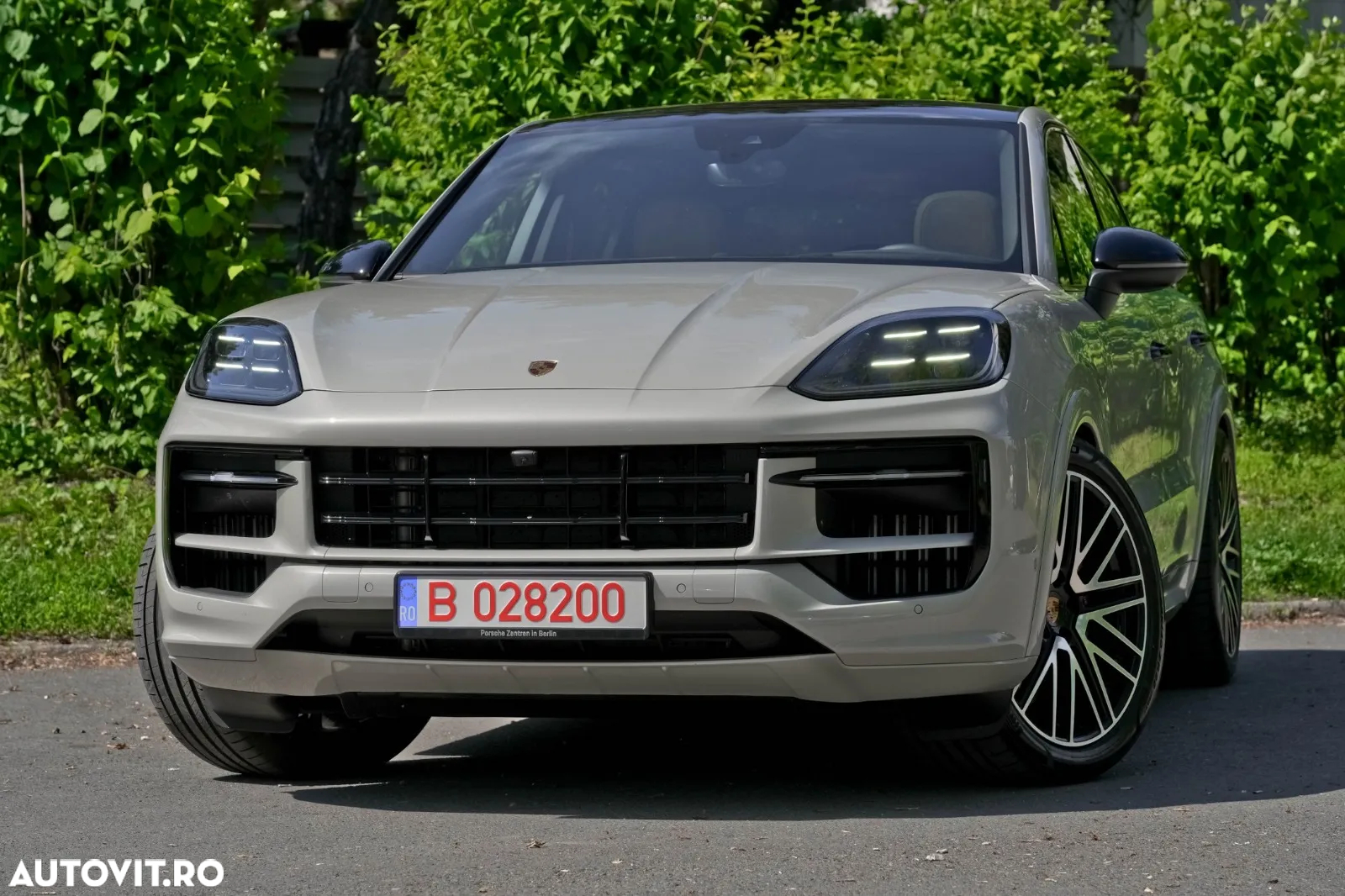 Porsche Cayenne Coupe - 11