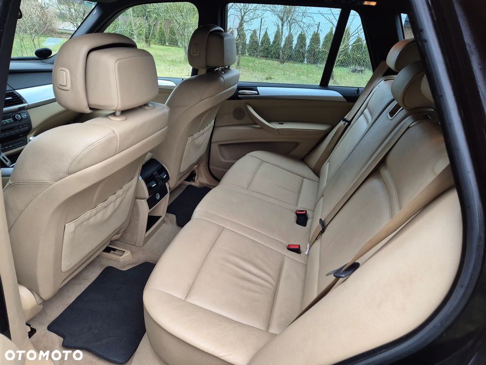 BMW X5 xDrive35d - 12