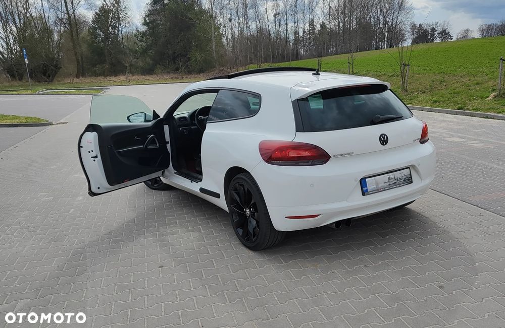 Volkswagen Scirocco 2.0 TDI Edition - 4