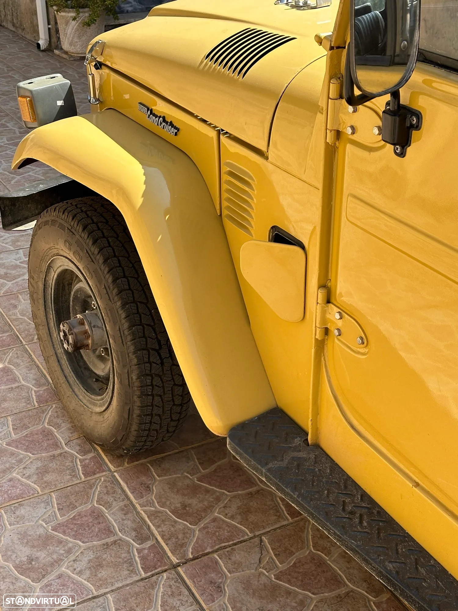 Toyota Land Cruiser - 5