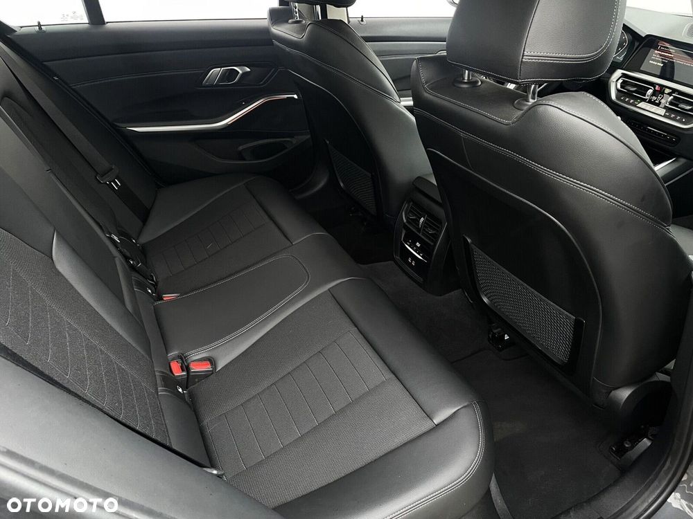 BMW Seria 3 - 20