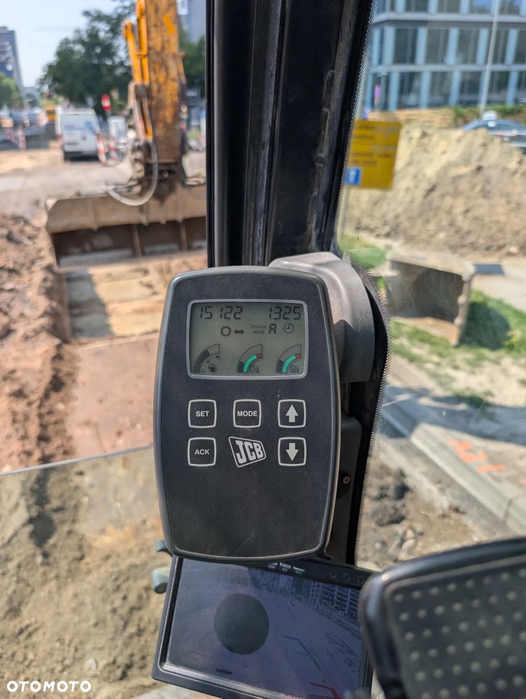 JCB Js145w - 26