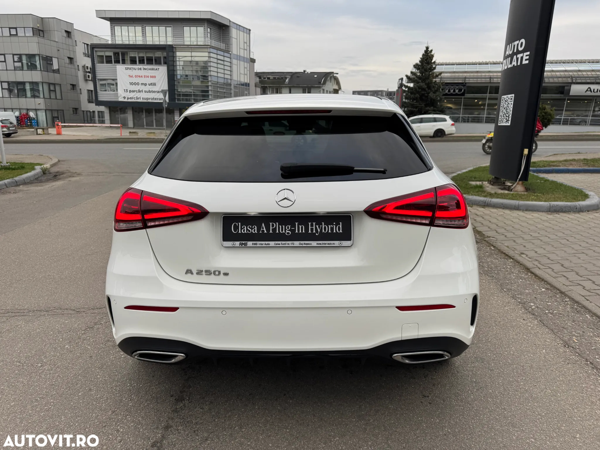 Mercedes-Benz A 250 e 8G-DCT Edition AMG Line - 14