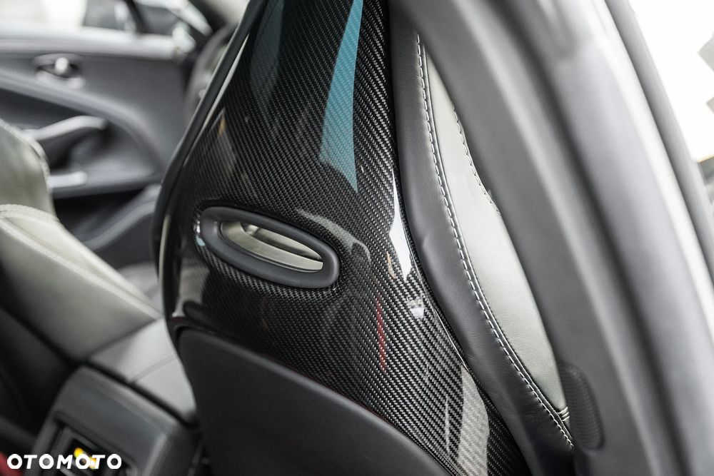 Aston Martin DBX707 - 21