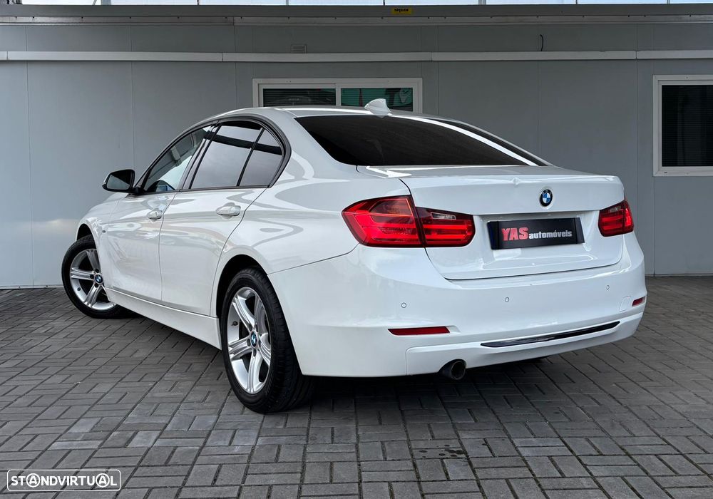 BMW 318 d Auto Line Sport - 25