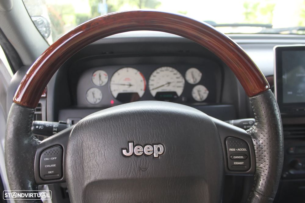 Jeep Grand Cherokee 2.7 CRD Overland - 19