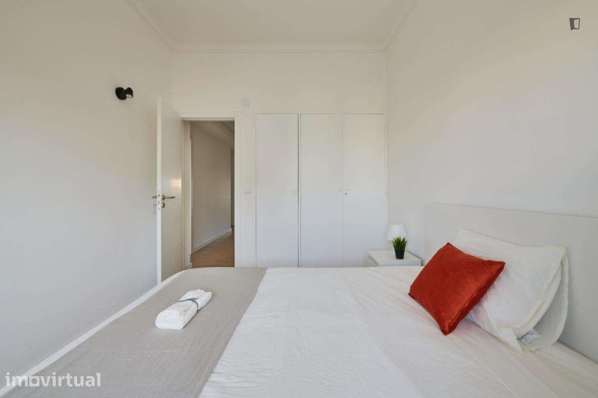 Quarto - localizado em Telheiras Lisbon - Grande imagem: 4/18