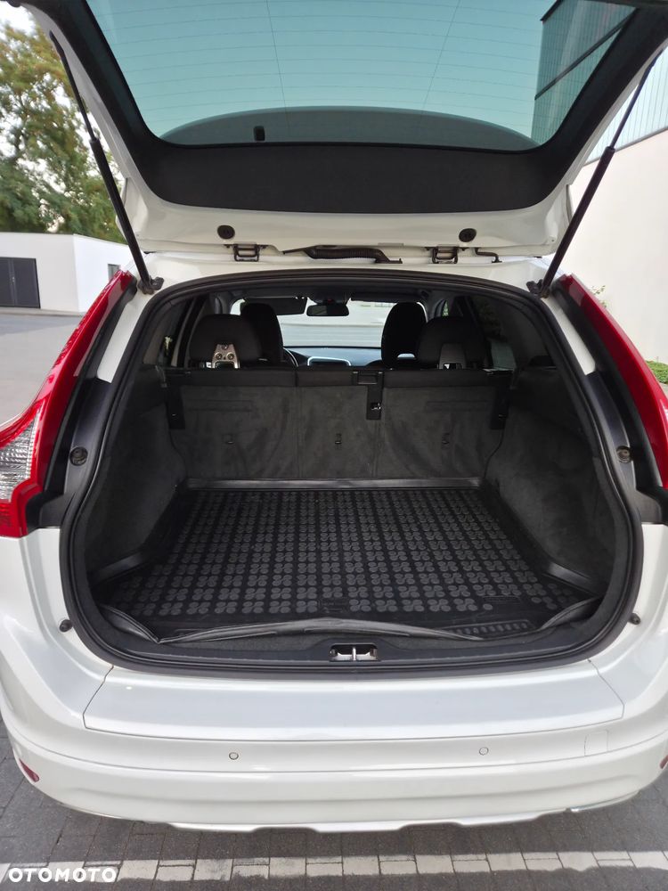 Volvo XC 60 D4 Drive-E Base - 6