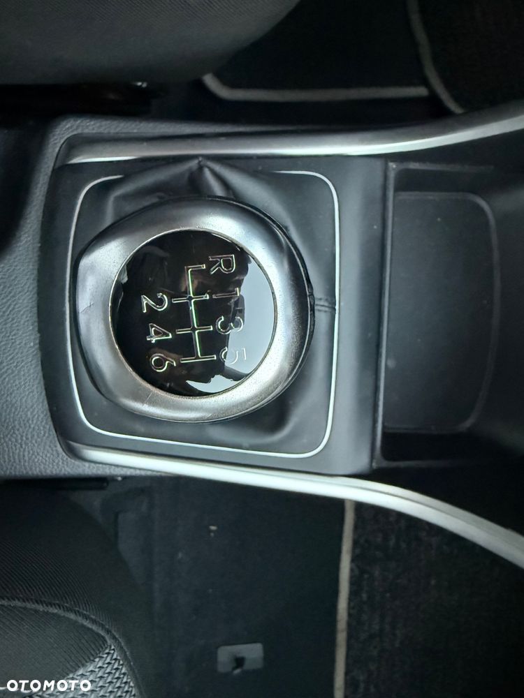 Hyundai i30 1.6 CRDi Classic + - 7