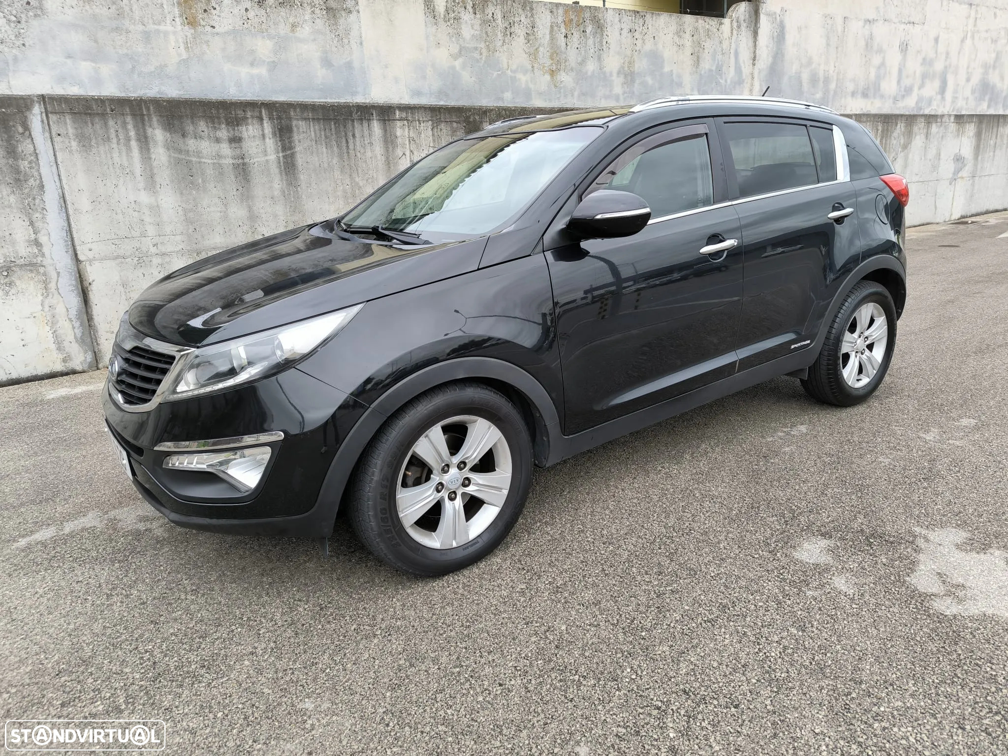Kia Sportage 1.7 CRDI ISG LX - 10