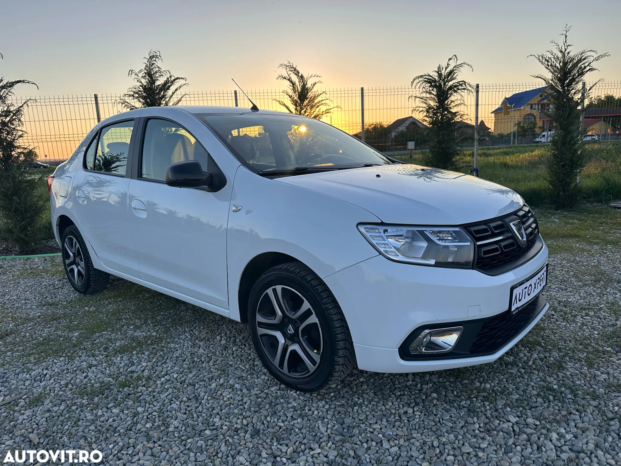 Dacia Logan 1.5 Blue dCi SL Prestige PLUS - 3