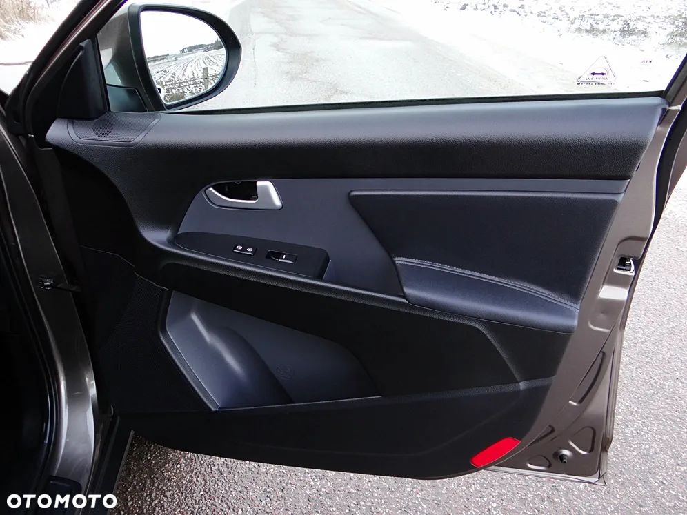 Kia Sportage 2.0 CVVT 2WD Automatik Spirit - 25