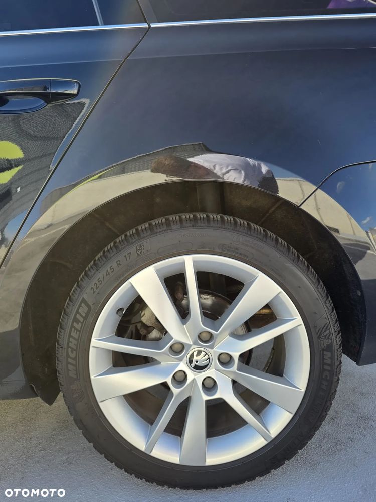 Skoda Octavia 2.0 TDI Ambition DSG - 7