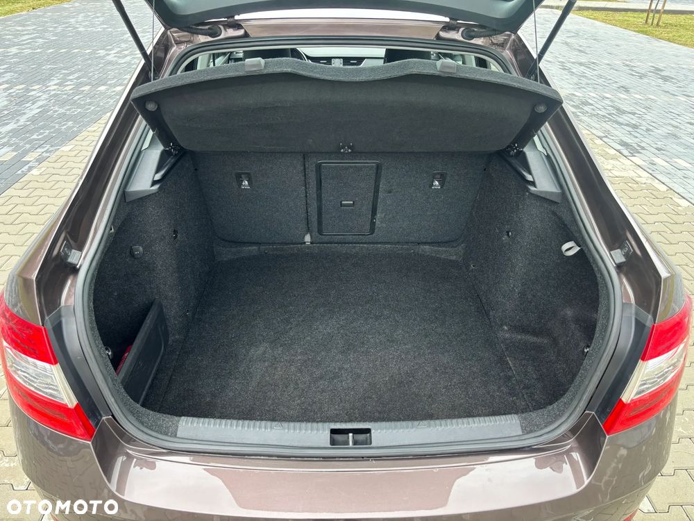Skoda Octavia 1.5 TSI ACT Business - 30