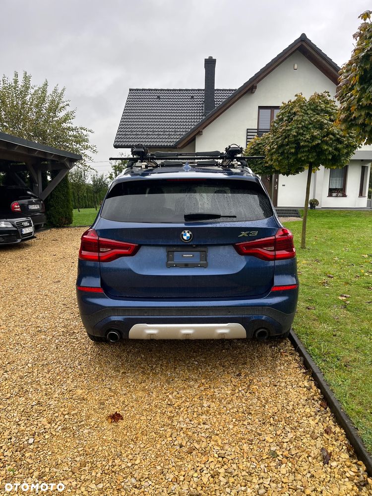 BMW X3 xDrive30i Advantage - 5